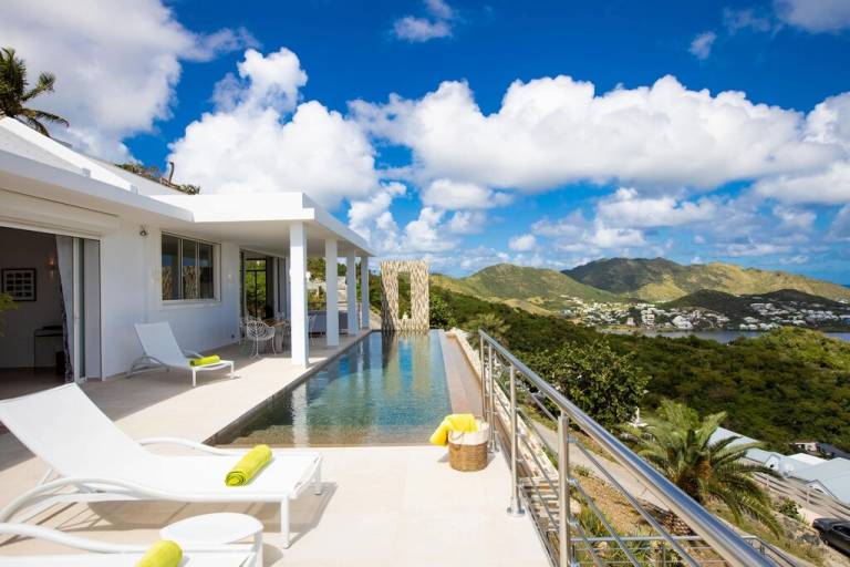 Villa  Orient Bay
