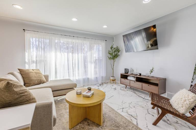 House Commerce Charter Township