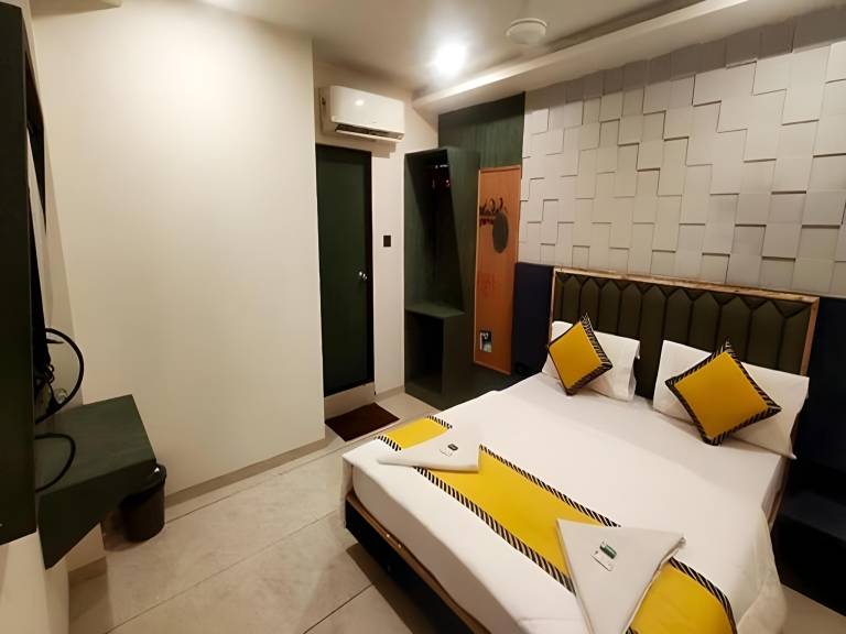 FabHotel 7 Star I