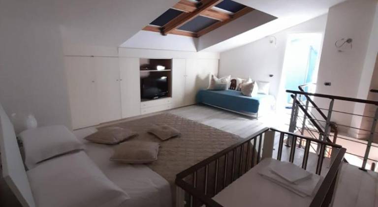 Serviced apartment with pool, garden & terrace — photo 2