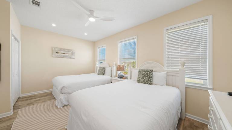 Child-friendly house with pool | Pets are welcome — photo 3