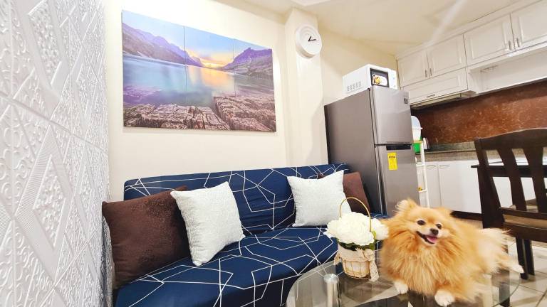 Staycation Subic - 65inch TV near Beach & mall — photo 2