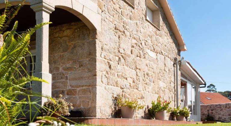 Vacation home with garden, barbeque & patio | Good for workation | Pet-friendly in San Roque