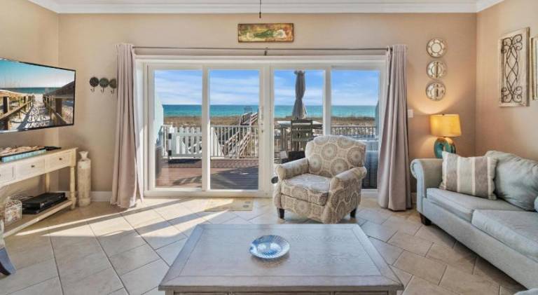Vacation home with hot tub | Next to the beach | Pets allowed — photo 2