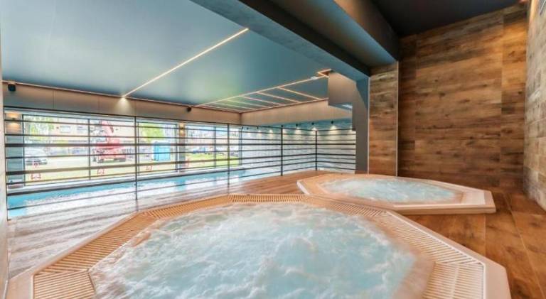 Apartment with hot tub, pool & sauna | Next to the beach | Dogs allowed — photo 3