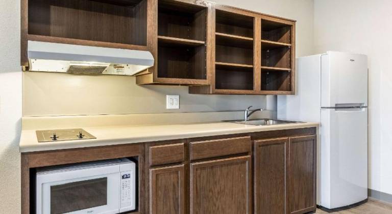 WoodSpring Suites Indianapolis Castleton — photo 3