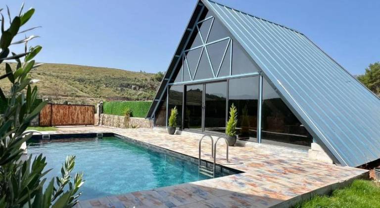 Serviced apartment with yard & patio in Mugla