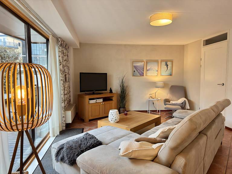 Rental apartment with hot tub — photo 4