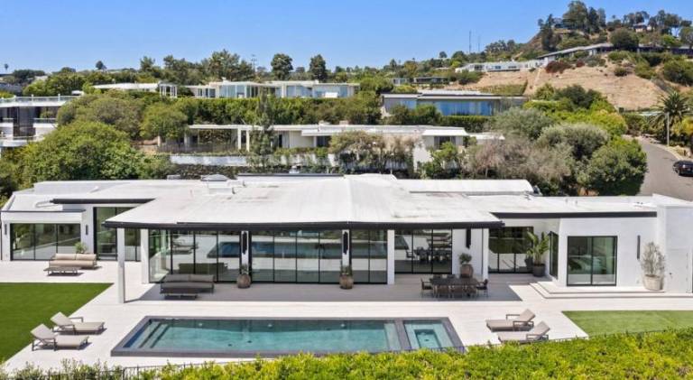House with hot tub & pool | Good for workation in West Hollywood, CA