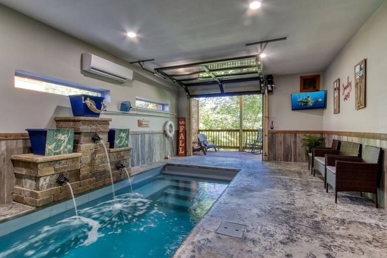 Cabin with private pool & patio in Pigeon Forge, TN
