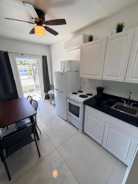Rental apartment | Near South Beach | Pet-friendly — photo 3
