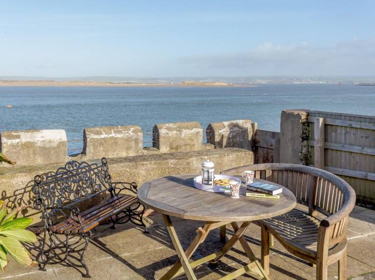 Lovely cottage with yard | Water view | Beach nearby | Pets allowed in Bideford
