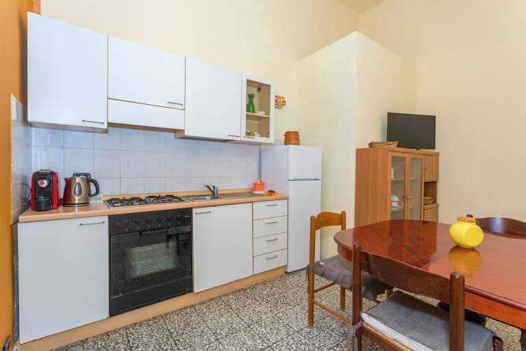 Apartment 'Casa Dell'Eucalyptus - Ginestra Ar' with Mountain View, Wi-Fi and Air Conditioning — photo 4