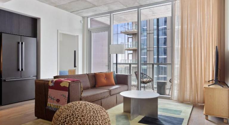 Apartment with pool | Pets are welcome in Austin, TX