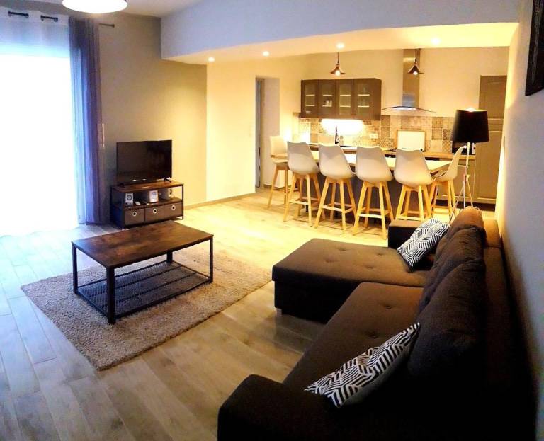 (Aillan Hervé) villa with private heated pool — photo 2