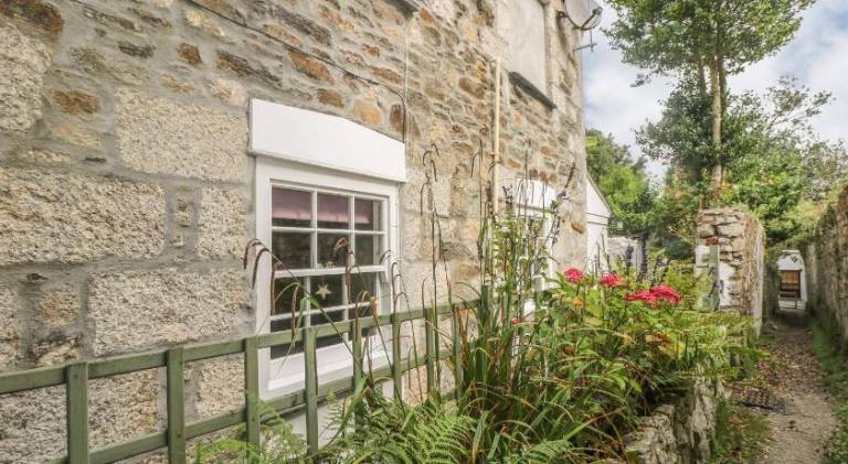 House with 2 rooms for 4 persons in Falmouth