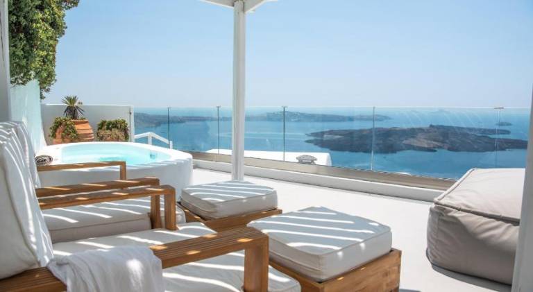 Family-friendly villa with terrace & jacuzzi | Perfect for remote work | Pets are welcome — photo 3