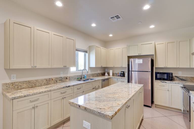 Desert Escape Near Lake Havasu & London Bridge! — photo 2