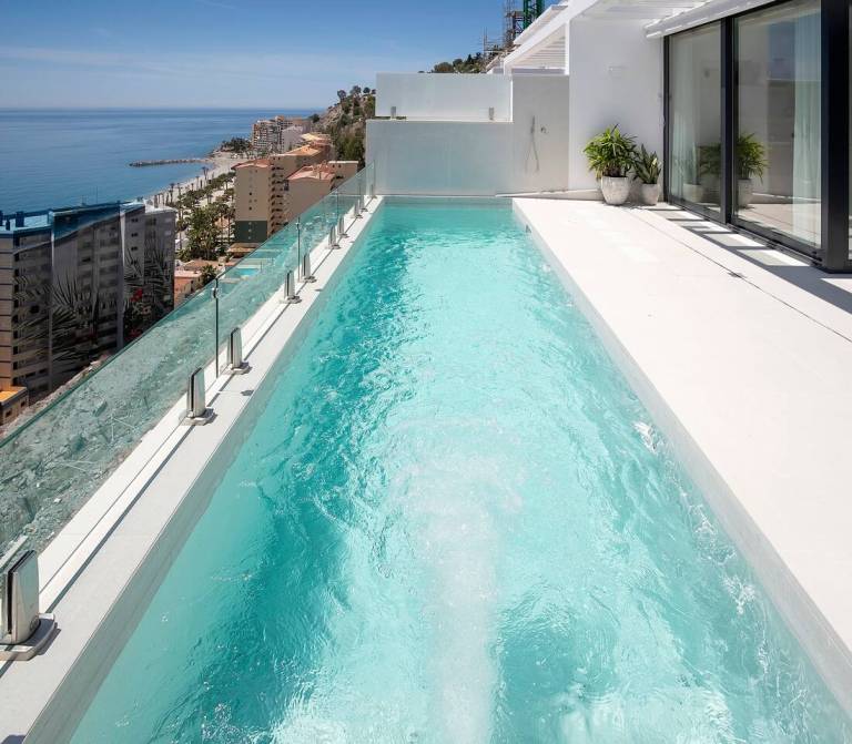 Luxury Villa · Infinity Pool, Jacuzzi & Beach LGL 3 — photo 3