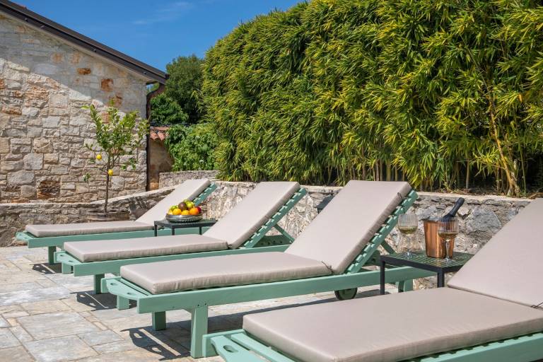 Villa with garden, private pool & terrace — photo 4