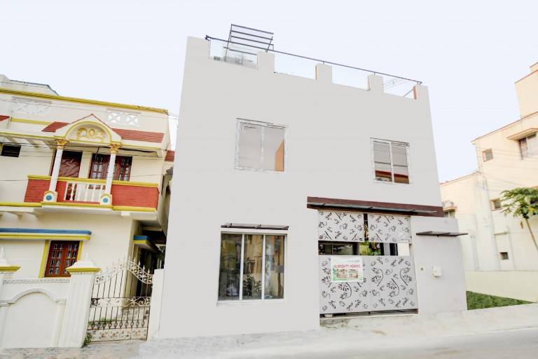 OYO 80300 Almighty Homes — photo 5