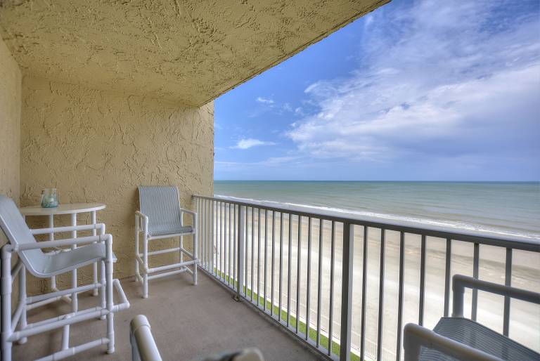 Condo  Edgewater
