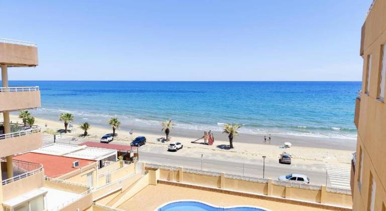 Rental apartment with pool in Oropesa del Mar