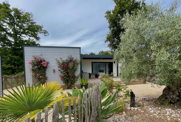 House with patio, pool & grill | Nature view — photo 3