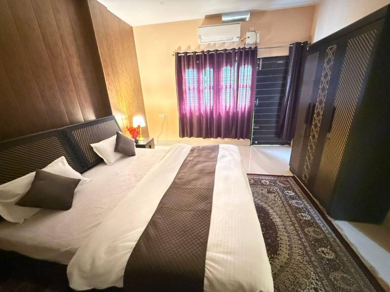 Holiday apartment with 2 rooms for 6 persons in Patna