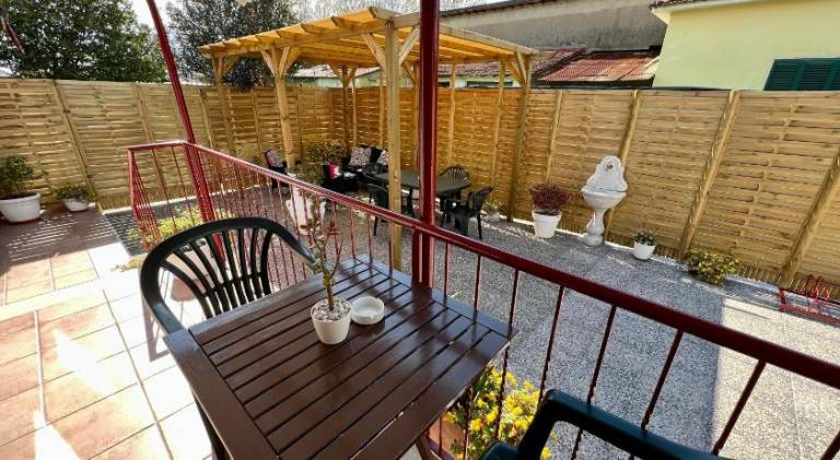 Beautiful vacation home with pool | Pet-friendly — photo 3