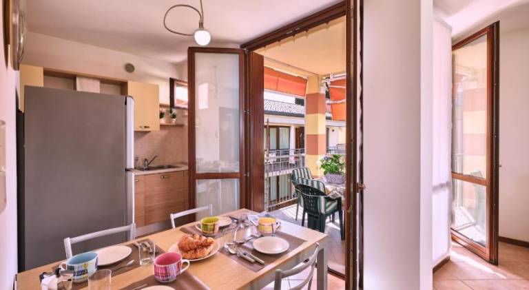 Pleasant holiday apartment with pool, patio & yard | Pet-friendly — photo 3