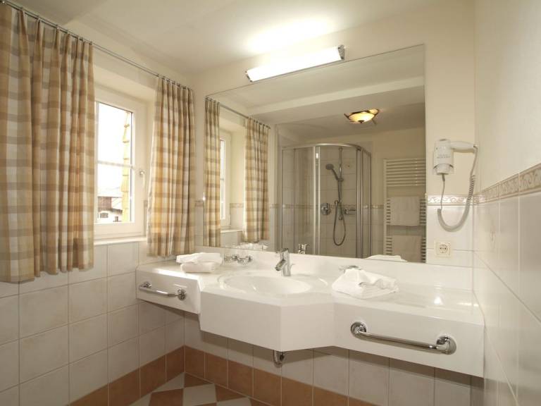 Ferienwohnung in Tannheim, Tannheimer Tal für max. 4 Personen Ferienwohnung in Tannheim, Tannheimer Tal für max. 4 Personen