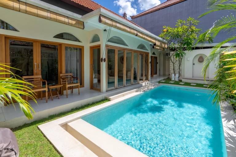 Child-friendly ample villa with garden, private pool & patio | Pet-friendly in Bali