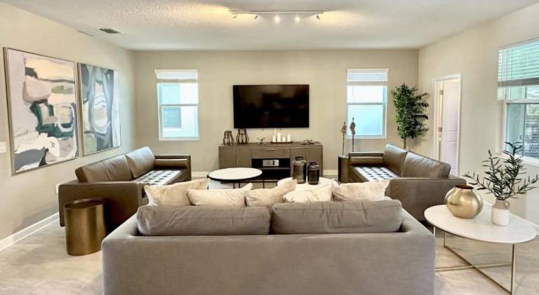 House with pool | Pets are welcome in Kissimmee, FL