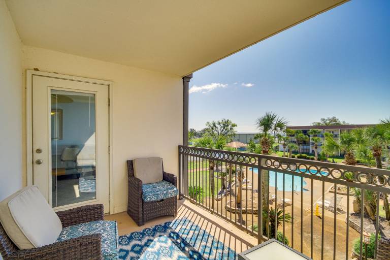Condo  Biloxi