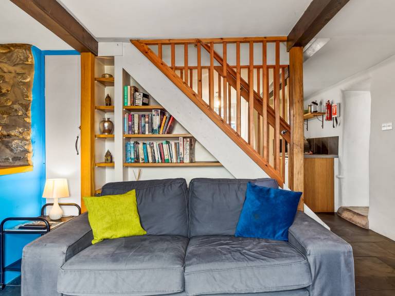 Fully equipped wonderful vacation home with garden & fast internet | City view | Pet-friendly — photo 4