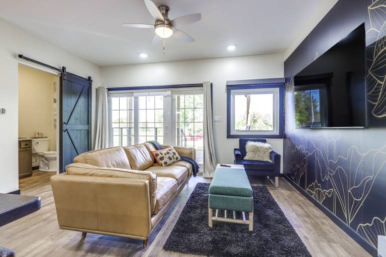 5 Mi to WEC: Pet-Friendly Home in Wilmington — photo 4