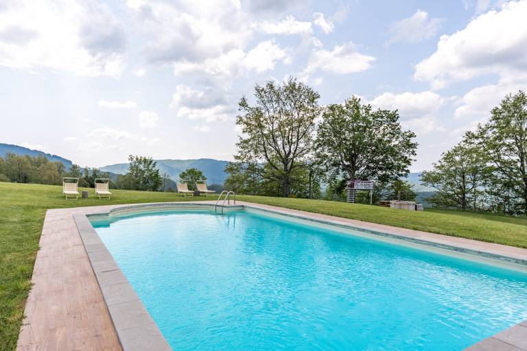 Apartments "Serrino Family" with Mountain View, Shared Pool and Wi-Fi — photo 5