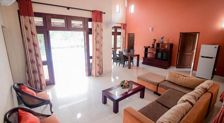 Airport Villa — photo 2