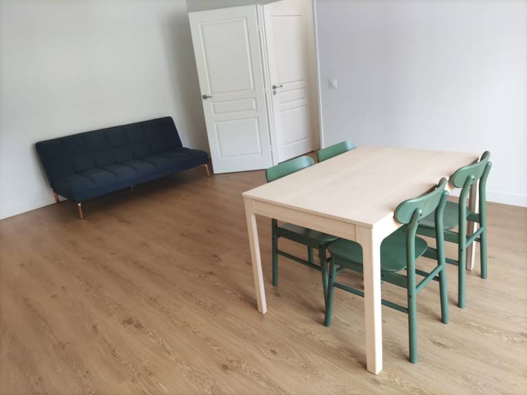 Family-oriented rental apartment with terrace | City view | Pets allowed — photo 2
