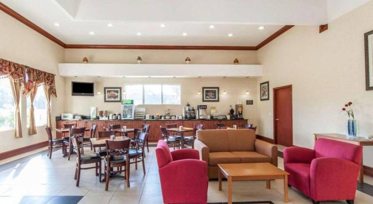 Quality Inn & Suites Cartersville North — photo 2