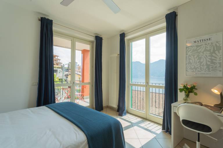 Apartment with barbeque, hot tub & garden | Lake view — photo 3
