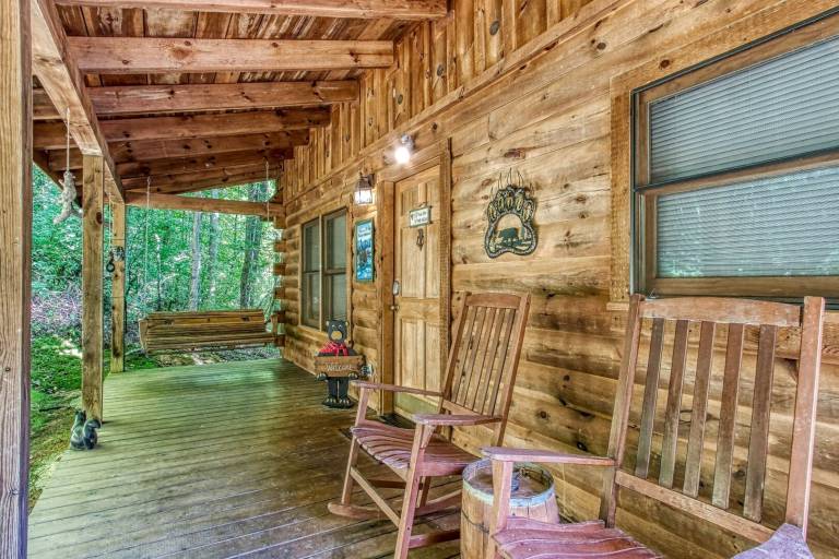 Family-friendly cabin with private pool | Pets allowed — photo 4