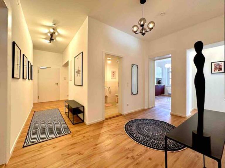 Rental apartment with 5 rooms for 12 persons — photo 3