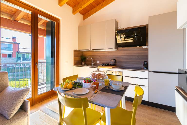 Rental apartment with terrace, grill & pool — photo 2