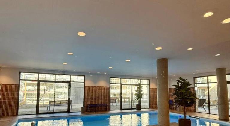 Serviced apartment with pool — photo 3