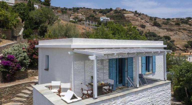Villa with terrace & garden in Andros