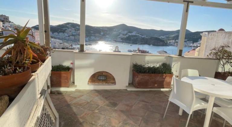 Holiday apartment with 2 rooms for 6 persons — photo 4