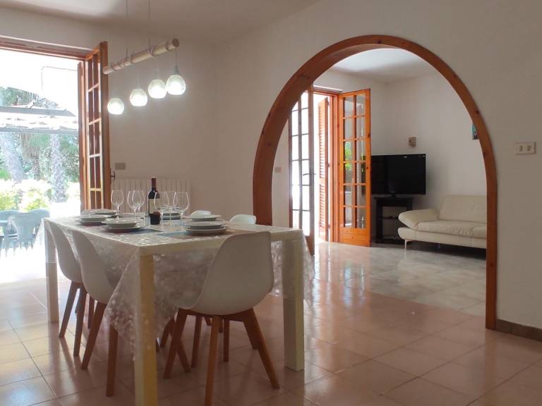 Holiday apartment with terrace — photo 5