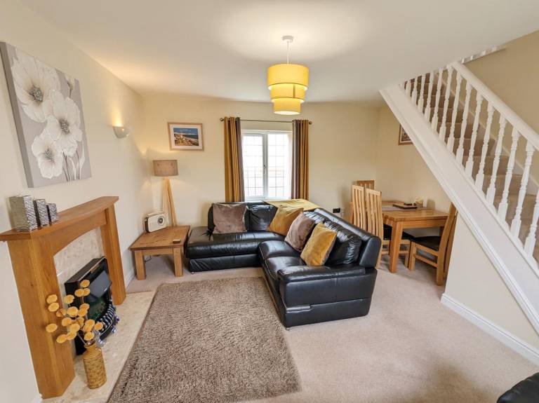 Fully equipped charming cottage with yard | Pet-friendly — photo 2